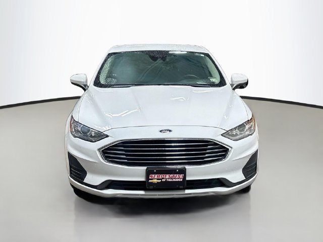Used 2019 Ford Fusion SE FWD image 3