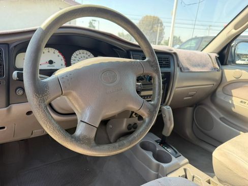 Used 2003 Toyota Tacoma PreRunner RWD image 11