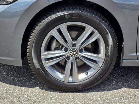 Used 2024 Volkswagen Jetta SE FWD image 26