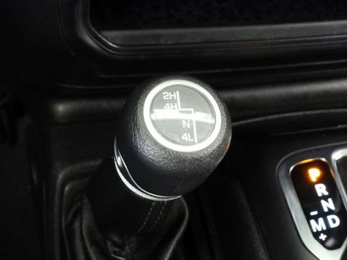 Used 2019 Jeep Wrangler Unlimited Sport S AWD/4WD image 69