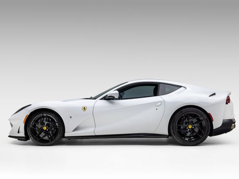 Certified 2019 Ferrari 812 Superfast image 5