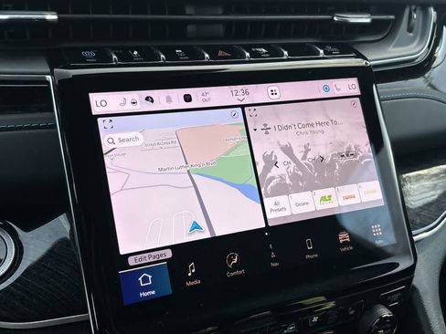 Used 2022 Jeep Grand Cherokee Trailhawk w/ Advanced Protech Group II image 15