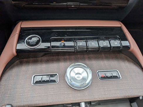 New 2026 Lincoln Navigator L Reserve AWD/4WD image 26
