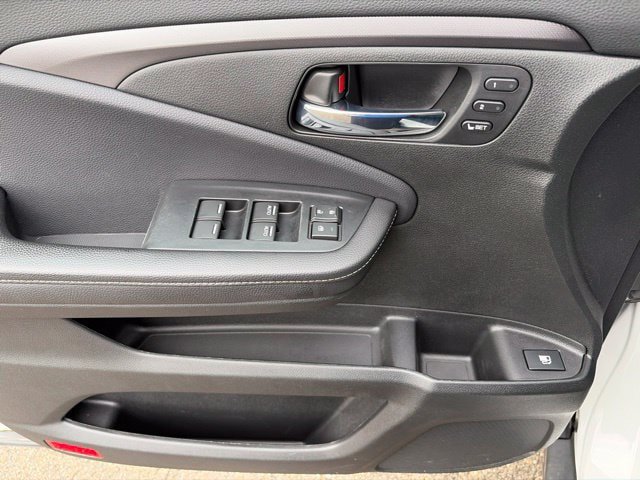 Used 2023 Honda Ridgeline RTL image 13