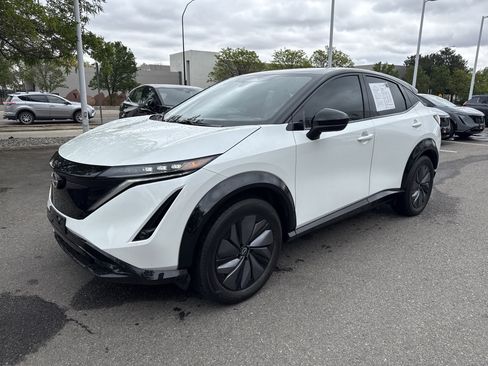 Certified 2023 Nissan Ariya AWD image 5