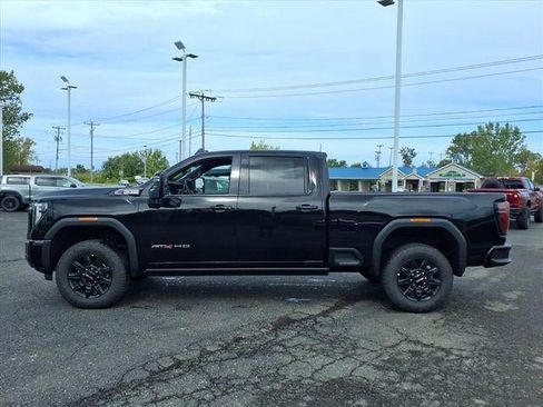 New 2026 GMC Sierra 2500 AT4 w/ AT4 Premium Plus Package AWD/4WD image 2