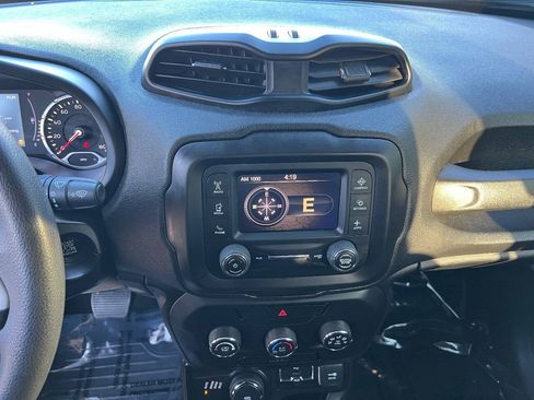 Used 2018 Jeep Renegade Sport w/ Power & Air Group AWD/4WD image 32