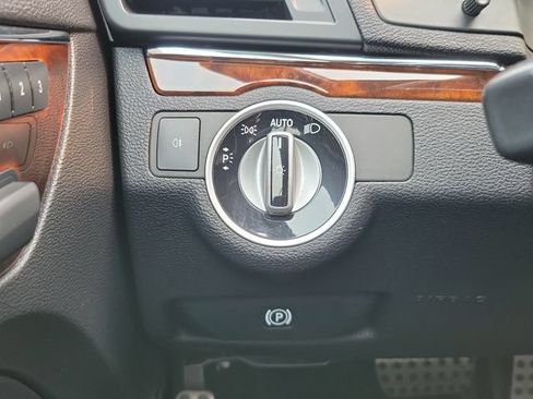 Used 2012 Mercedes-Benz E 550 Cabriolet image 15