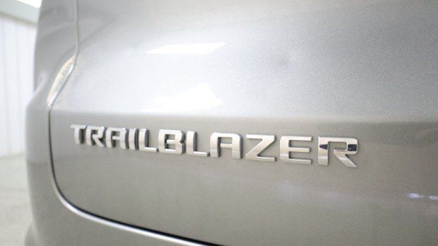 Used 2023 Chevrolet TrailBlazer LS FWD image 22