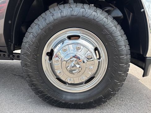 Used 2024 RAM 3500 SLT w/ Quick Order Package 2YG SLT image 13