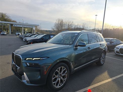 Used 2023 BMW X7 xDrive40i image 6