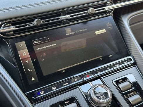 Used 2024 Aston Martin DB12 Coupe image 22