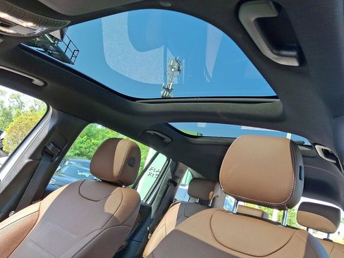 Used 2022 Mercedes-Benz GLB 35 AMG 4MATIC image 27