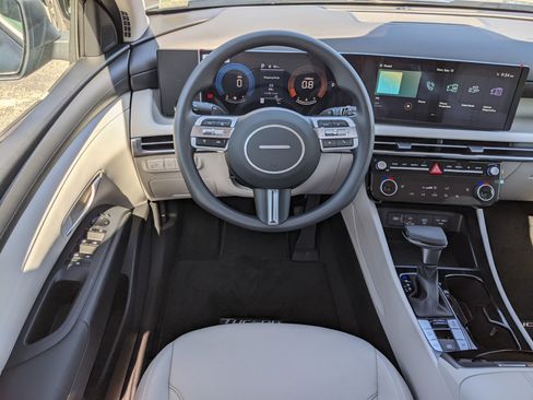 New 2026 Hyundai Tucson SEL image 13