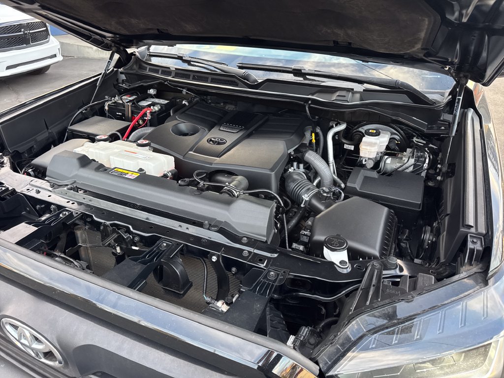 Used 2022 Toyota Tundra SR5 AWD/4WD image 39