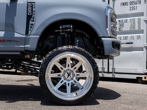 Used 2024 Ford F250 Platinum AWD/4WD image 21