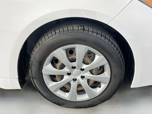Used 2024 Toyota Corolla SE FWD image 36