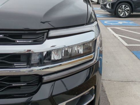 Used 2024 Ford Expedition Max Limited image 13