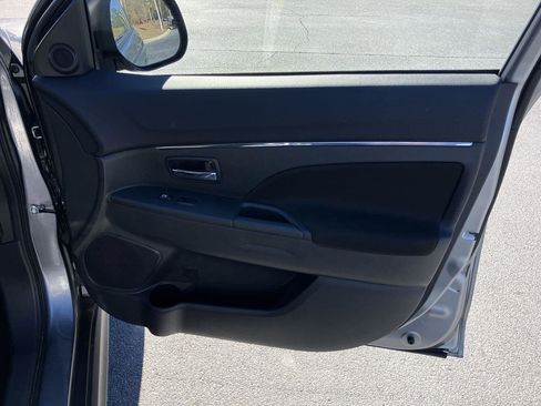 Used 2024 Mitsubishi Outlander Sport ES image 31