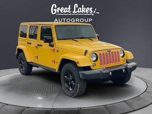 Used 2015 Jeep Wrangler Unlimited Sahara AWD/4WD image 7
