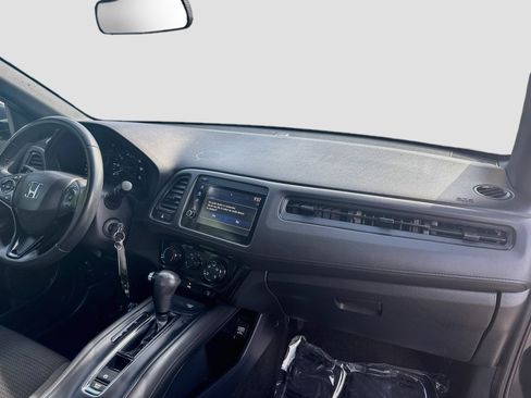 Used 2021 Honda HR-V Sport image 28