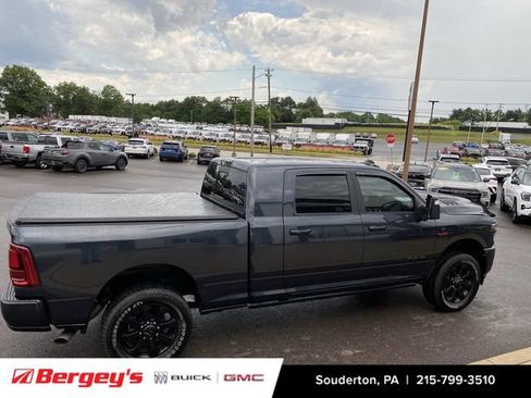 Used 2025 RAM 2500 Laramie AWD/4WD image 23