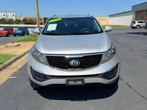 Used 2016 Kia Sportage LX w/ LX Popular Package AWD/4WD image 2