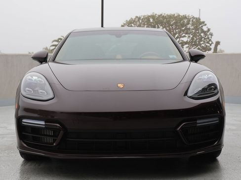 Certified 2022 Porsche Panamera Platinum Edition image 6