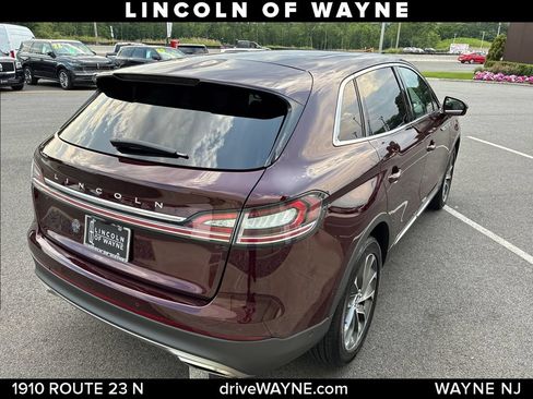 Certified 2023 Lincoln Nautilus Reserve w/ Equipment Group 201A AWD/4WD image 8
