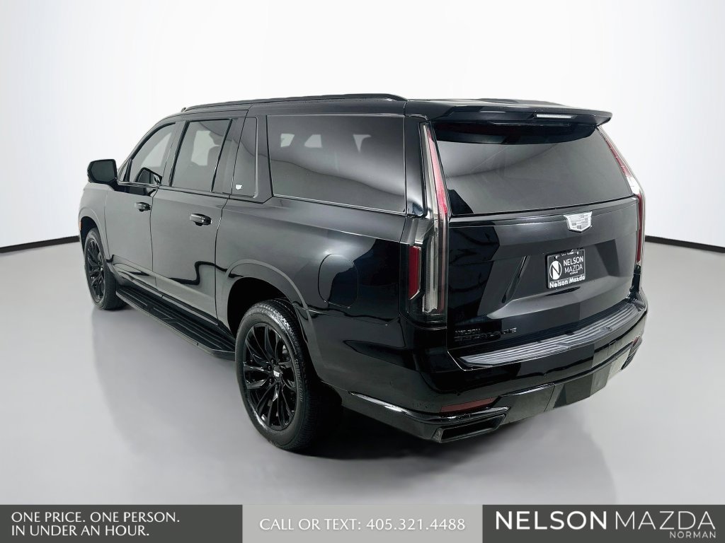 Used 2024 Cadillac Escalade ESV Sport w/ LPO, ONYX Package AWD/4WD image 8