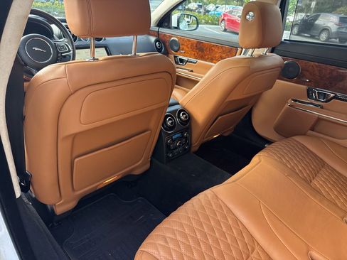 Used 2018 Jaguar XJ L Portfolio image 17