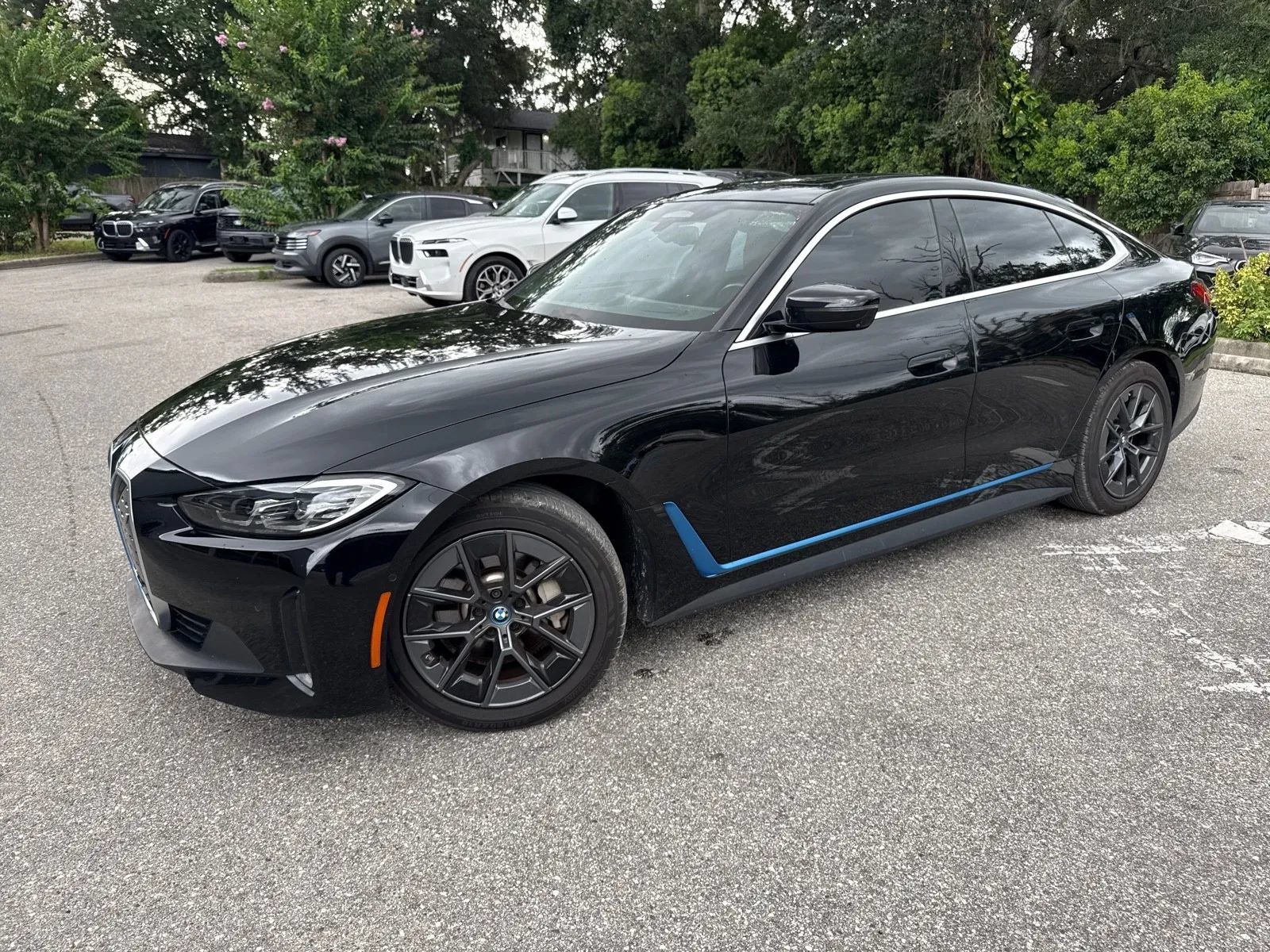 Used 2023 BMW i4 eDrive35 RWD image 3