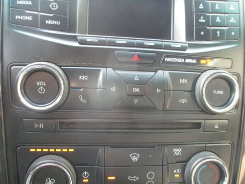 Used 2016 Ford Explorer FWD image 14