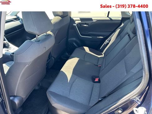 Certified 2021 Toyota RAV4 XLE w/ Convenience Package AWD/4WD image 25