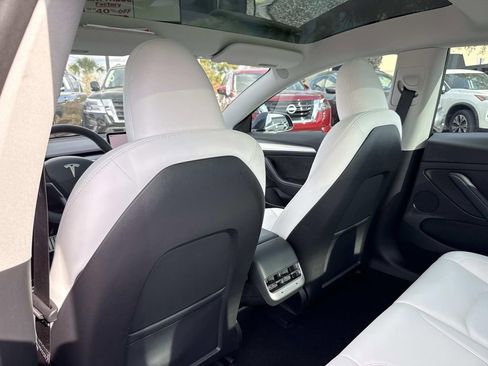 Used 2023 Tesla Model 3 Performance image 12