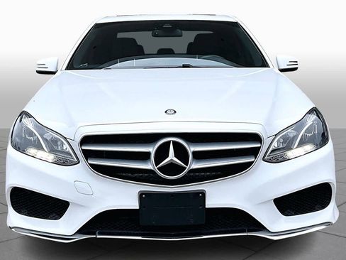 Used 2016 Mercedes-Benz E 350 Sedan image 3