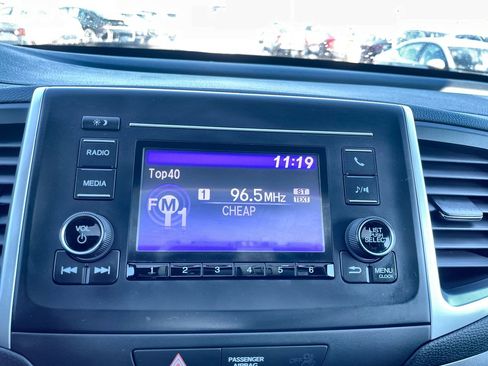 Used 2019 Honda Ridgeline RTL image 13