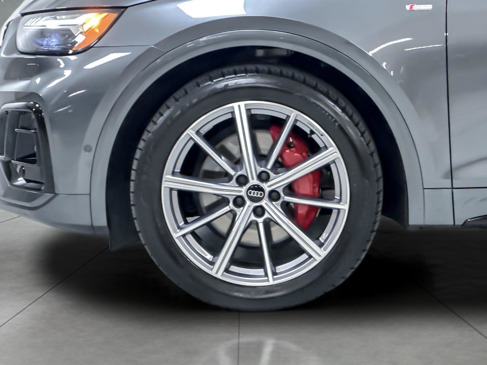 Certified 2024 Audi Q5 e Prestige AWD/4WD image 26