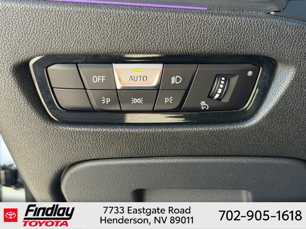 Used 2020 BMW 330i Sedan w/ Driving Assistance Package RWD image 22