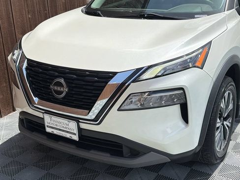 Used 2023 Nissan Rogue SV FWD image 18
