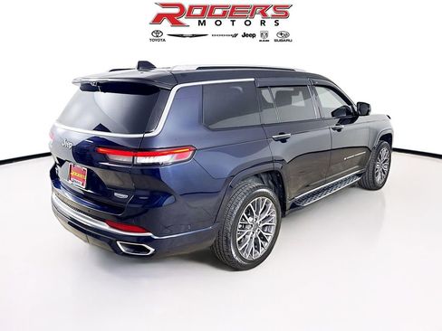 Used 2024 Jeep Grand Cherokee L Summit AWD/4WD image 8