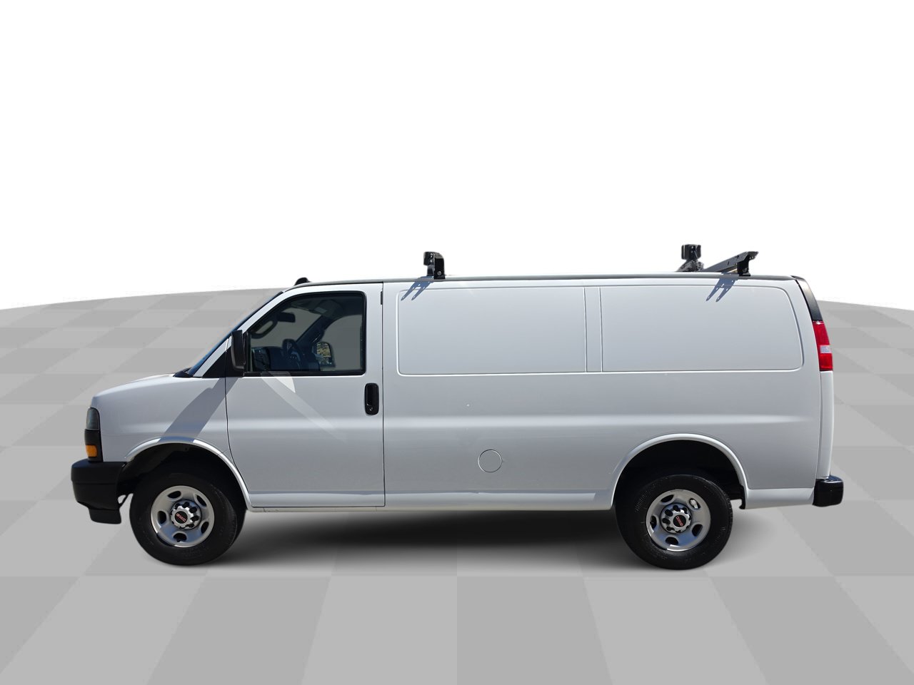 Used 2024 GMC Savana 2500 w/ Driver Convenience Package RWD image 5