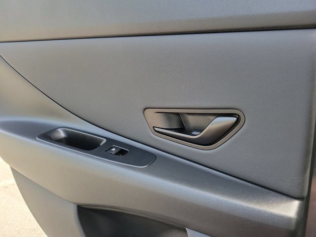 New 2026 Hyundai Elantra SEL Sport FWD image 23