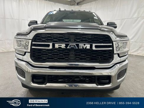 Used 2020 RAM 3500 Tradesman w/ Chrome Appearance Group image 3