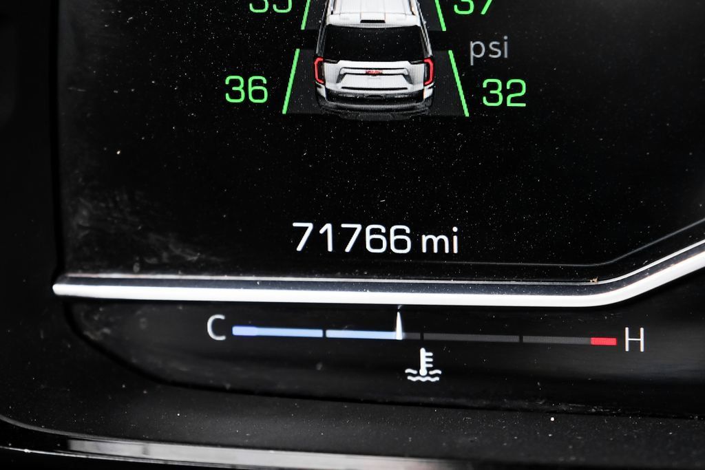 Used 2022 GMC Yukon Denali AWD/4WD image 19