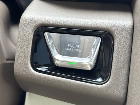 New 2026 GMC Yukon Denali w/ Sun & Power Step Package image 34