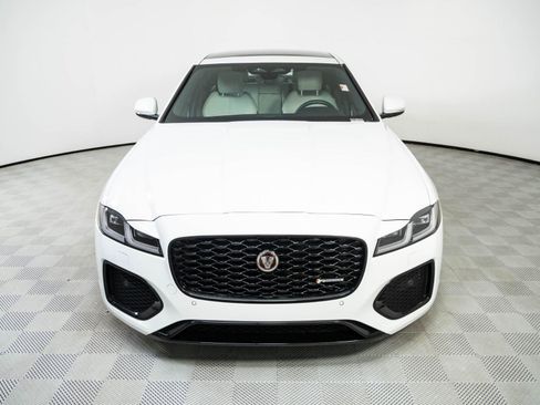 Used 2022 Jaguar XF R-Dynamic SE AWD/4WD image 35