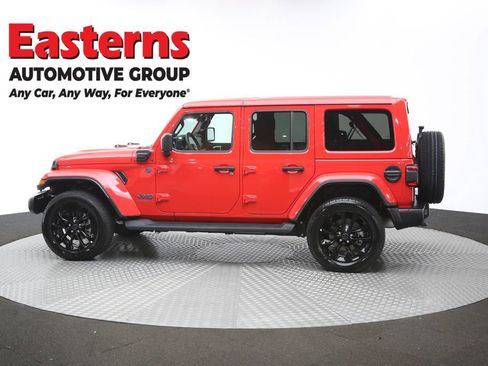 Used 2025 Jeep Wrangler Unlimited Sahara image 60