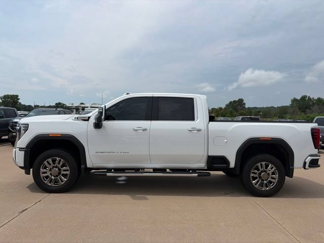 Used 2024 GMC Sierra 2500 Denali w/ Denali Reserve Package AWD/4WD image 9