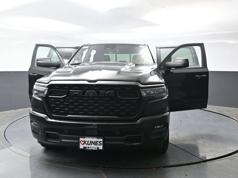 New 2026 RAM 1500 Express AWD/4WD image 47